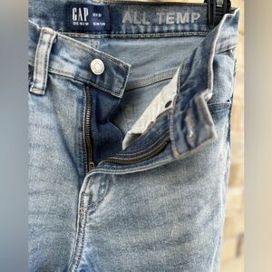 Gap Slim All Temp Jeans
